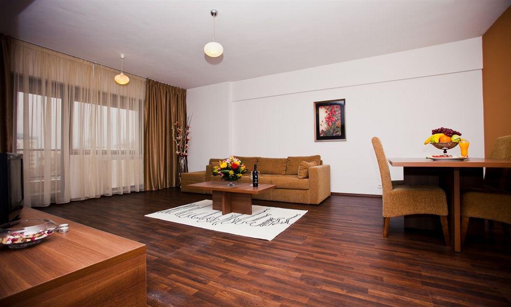 Phoenicia Apartments Splai Bucharest Exterior photo